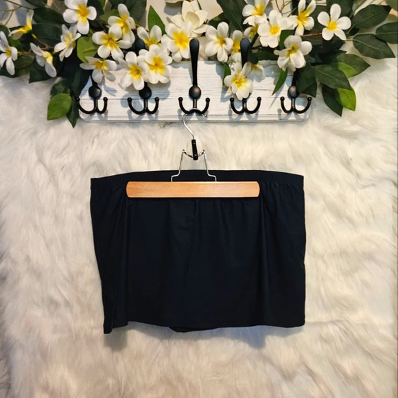 Christina Sporty Swim Skirt w/ attached bottoms - Picture 3 of 6